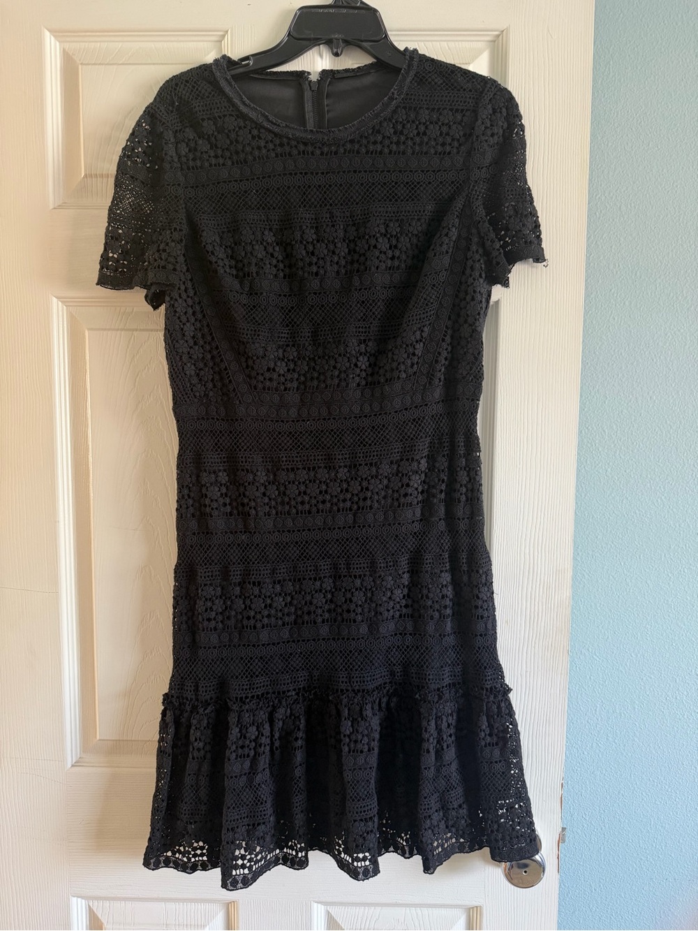 Elie Tahari Black Lace Short-Sleeve Fit-and-Flare Dress- sz8